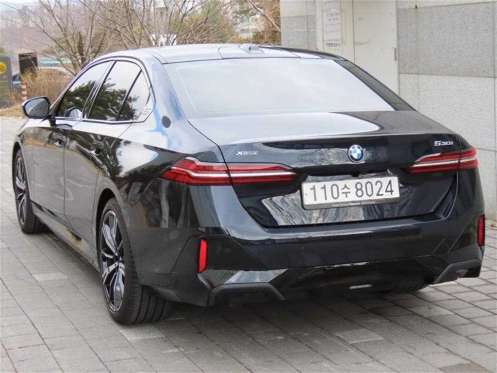 BMW 5 Series - Vista 4