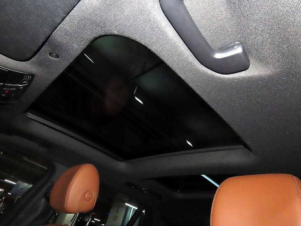 Mercedes Benz GLC Class 2022 Gris - Importación desde Corea - HF Imports Iquique - Foto 14