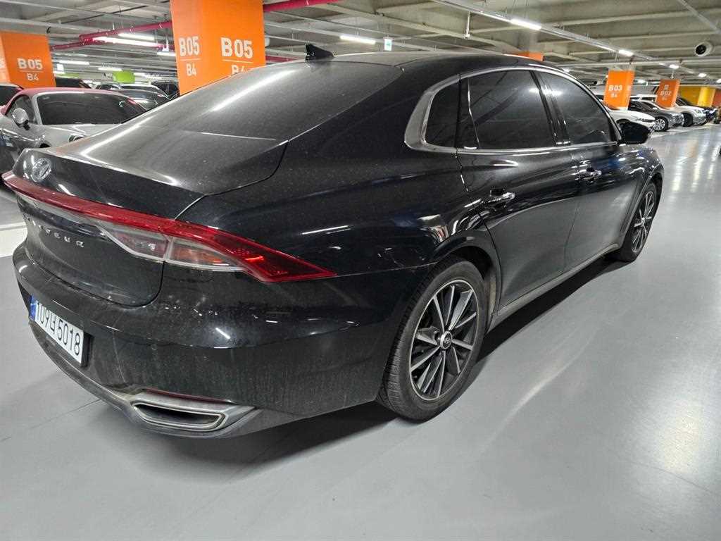 HYUNDAI Grandeur - Vista 4