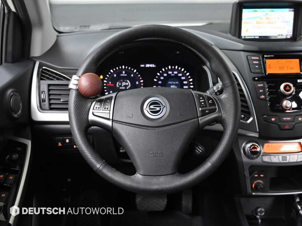 Ssangyong Korando 2014 Blanco - Importación desde Corea - HF Imports Iquique - Foto 13