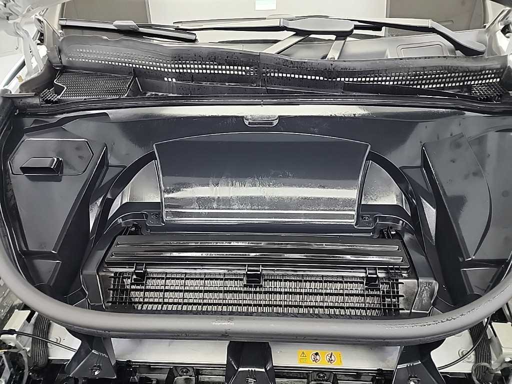 Mercedes Benz EQS - Vista 5