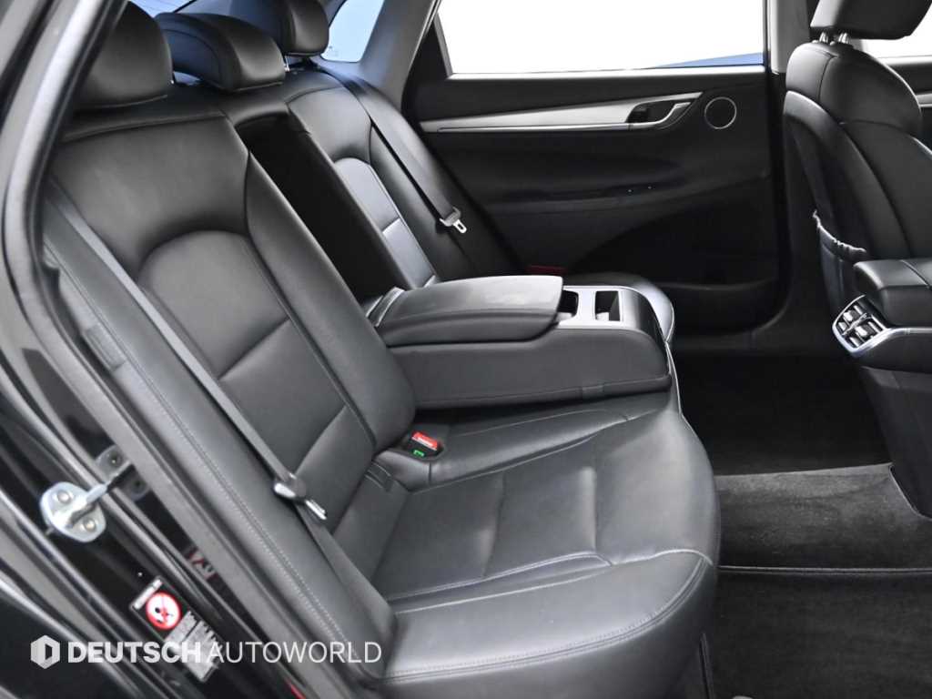 HYUNDAI Grandeur - Vista 12