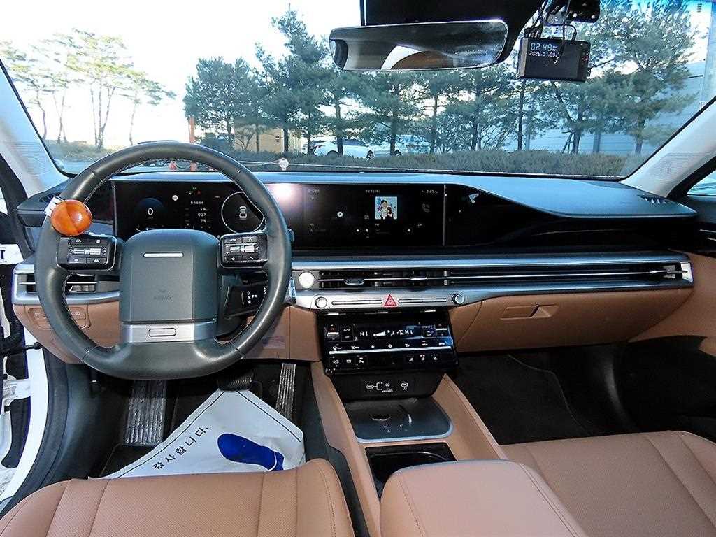 HYUNDAI Grandeur - Vista 7