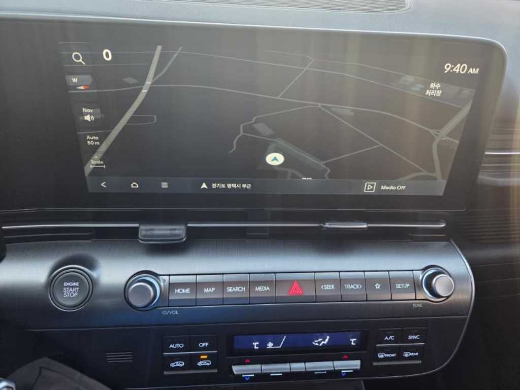 HYUNDAI Kona - Vista 7