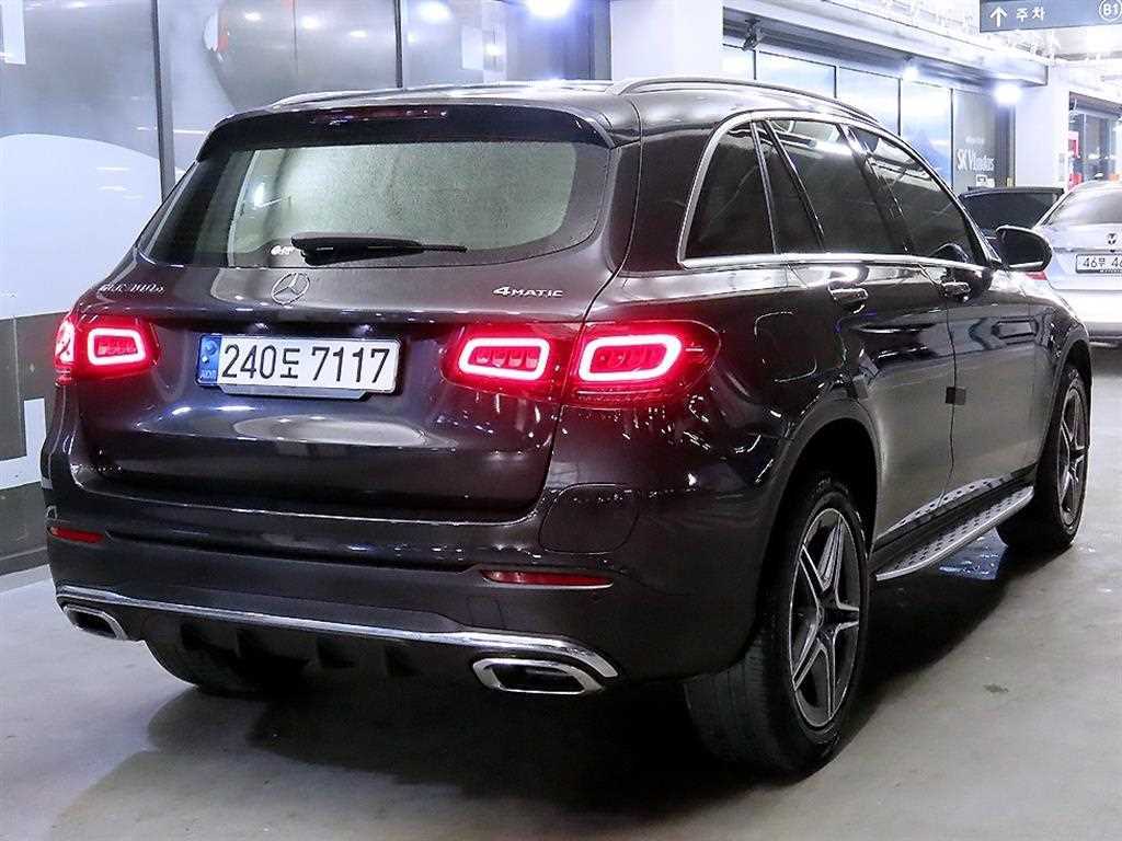 Mercedes Benz GLC Class - Vista 4
