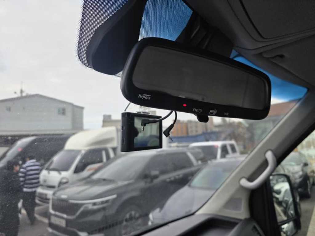 HYUNDAI Solati - Vista 7