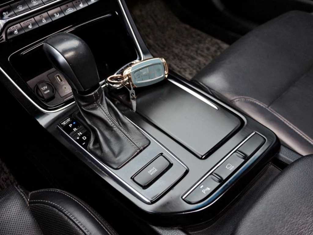 HYUNDAI Grandeur 2018 Negro - Importación desde Corea - HF Imports Iquique - Foto 13