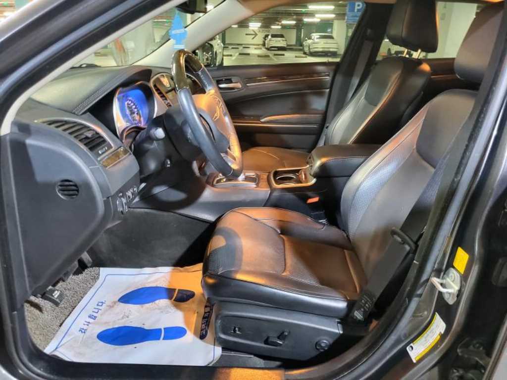 Chrysler 300C - Vista 7