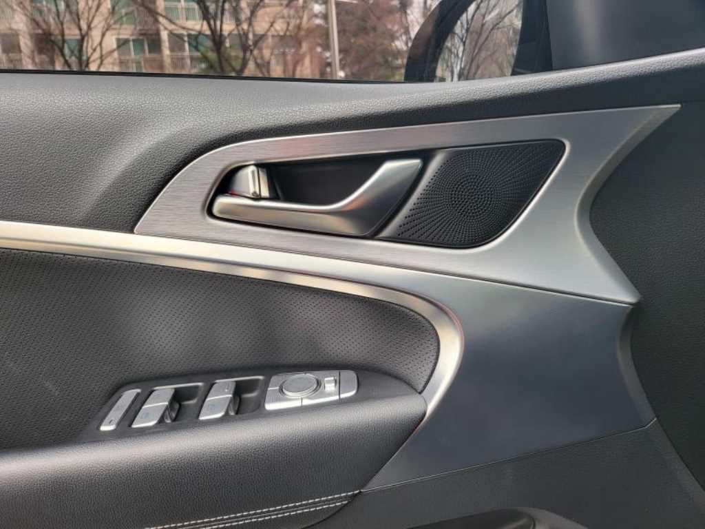 Genesis G70 - Vista 11