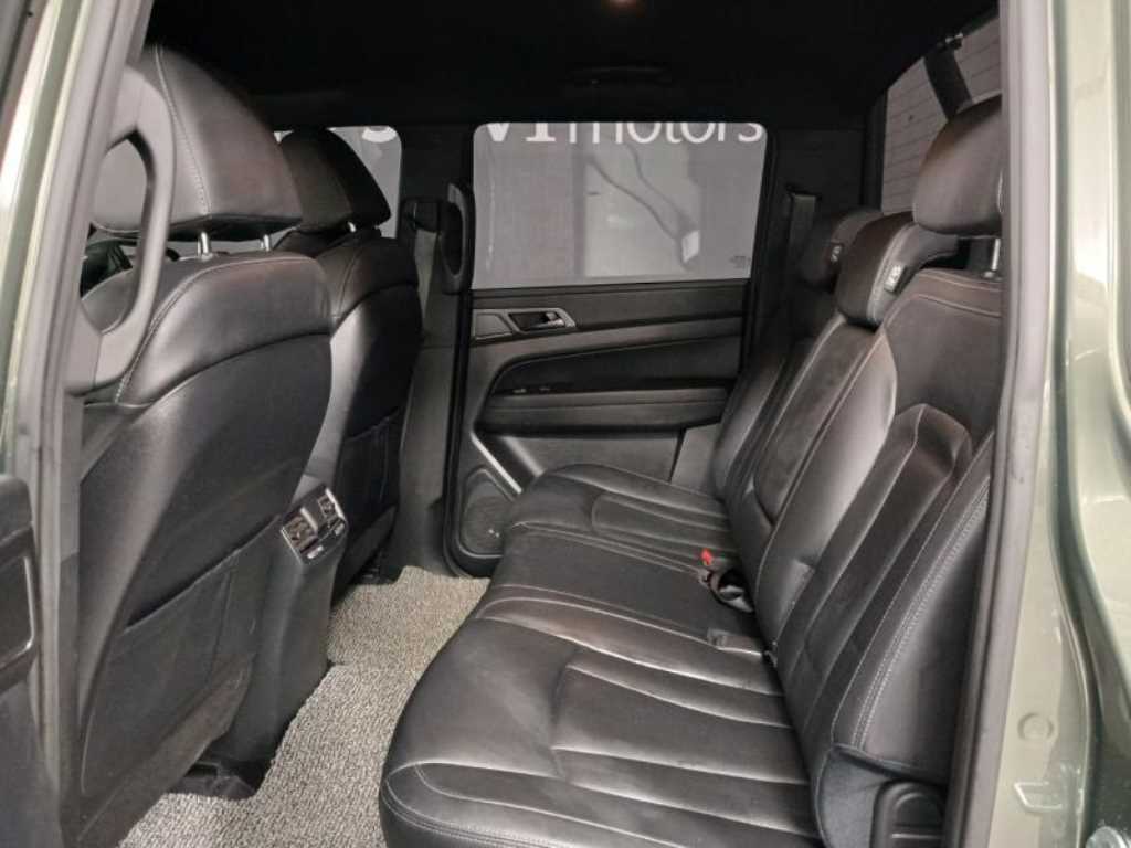 Ssangyong Rexton - Vista 8