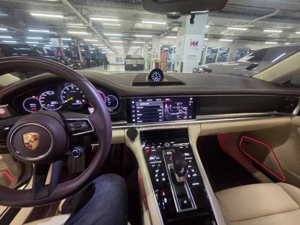 Porsche Panamera - Vista 8