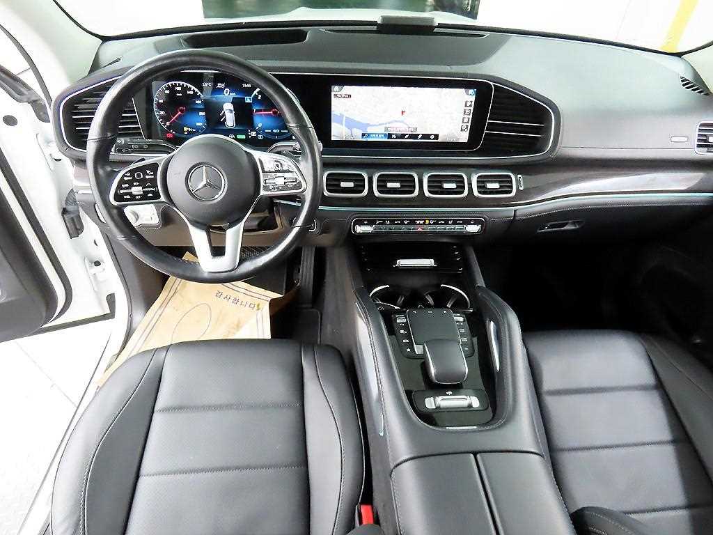 Mercedes Benz GLE Class - Vista 7