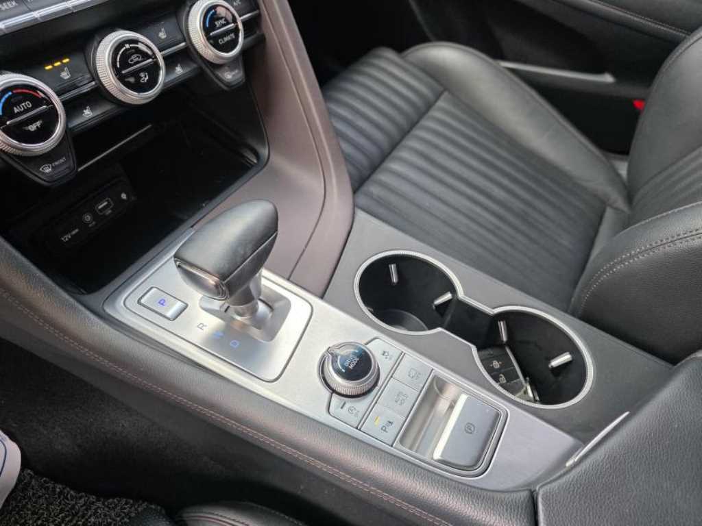 Genesis G70 2019 Blanco - Importación desde Corea - HF Imports Iquique - Foto 18