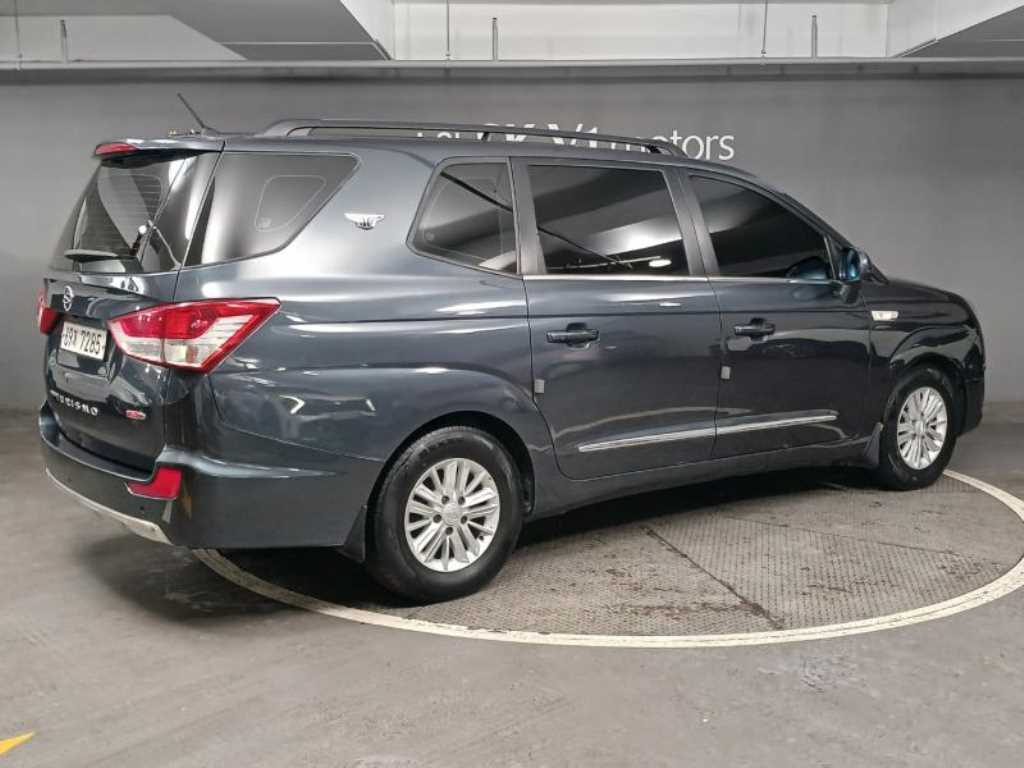 Ssangyong Korando - Vista 4