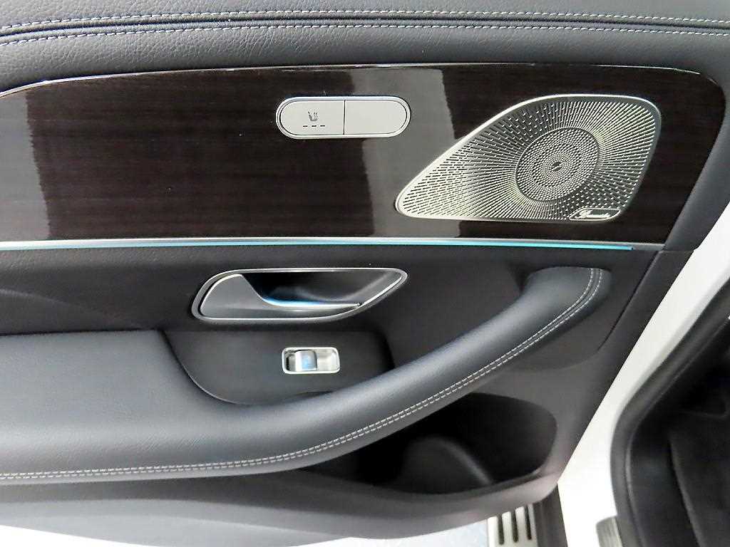 Mercedes Benz GLE Class - Vista 12