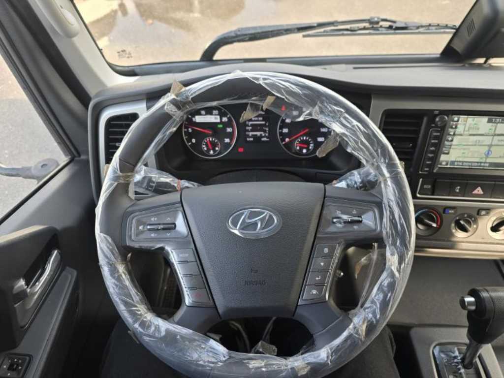 medium and large cargo truck - Vista 12