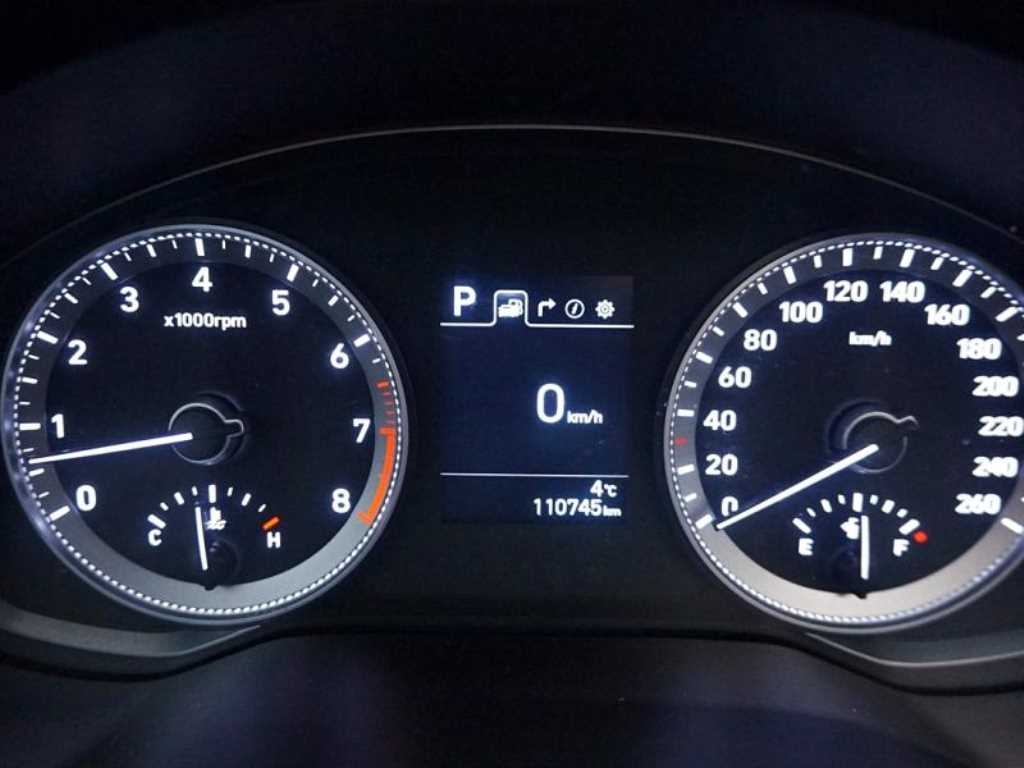 HYUNDAI Grandeur - Vista 7