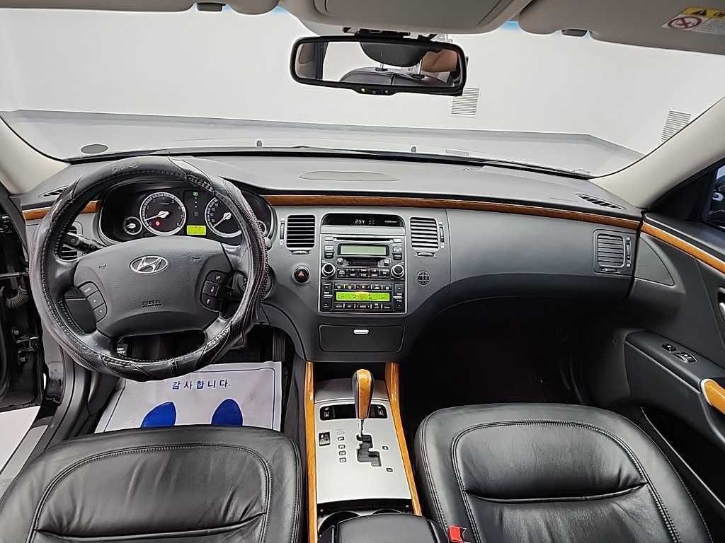HYUNDAI Grandeur - Vista 7