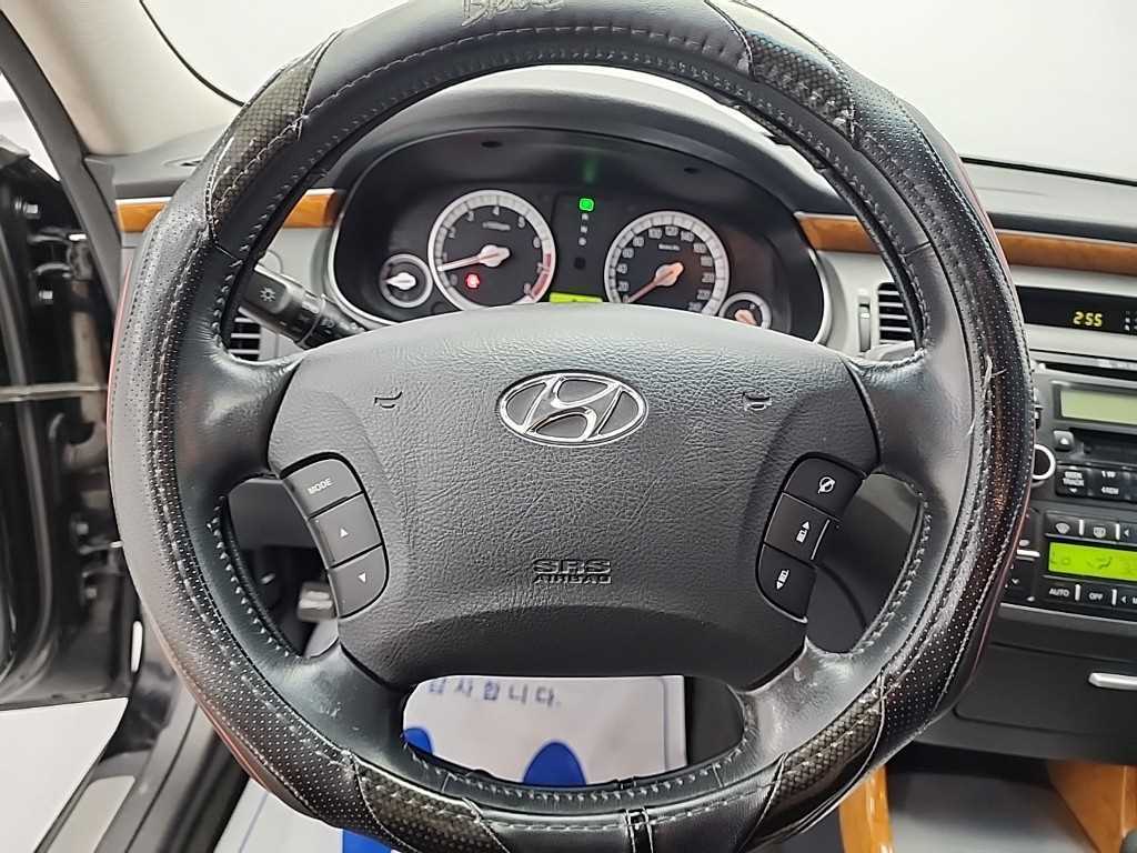 HYUNDAI Grandeur - Vista 9