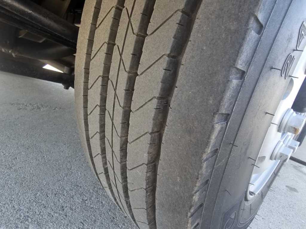 medium and large cargo Lekka 2012 Blanco - Importación desde Corea - HF Imports Iquique - Foto 18