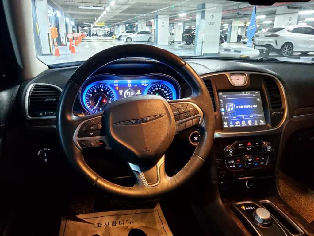 Chrysler 300C - Vista 9