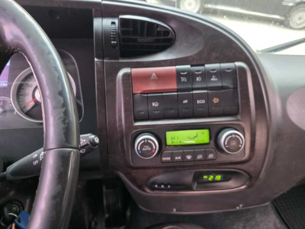 medium and large cargo Cargo 2020 Blanco - Importación desde Corea - HF Imports Iquique - Foto 17