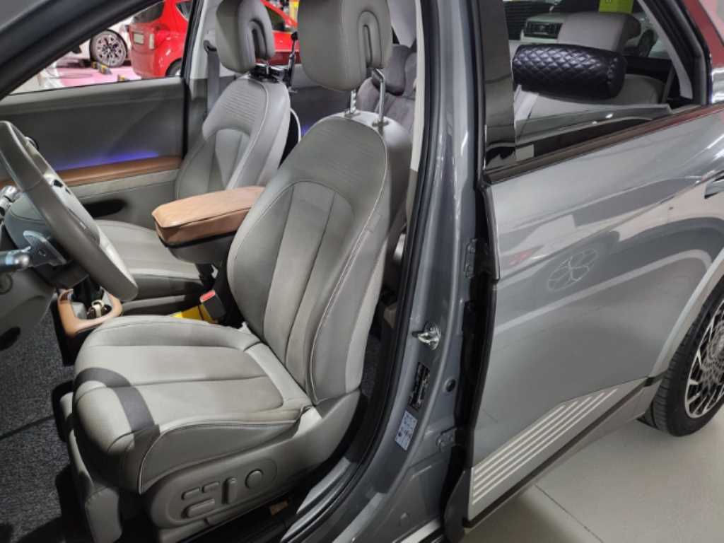 HYUNDAI Ioniq 5 - Vista 7