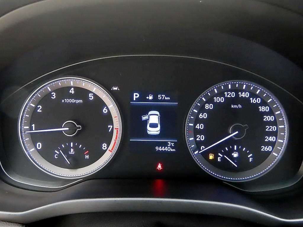 HYUNDAI Grandeur - Vista 9