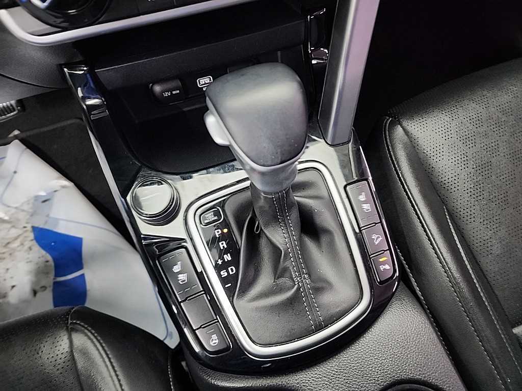 KIA Seltos - Vista 8