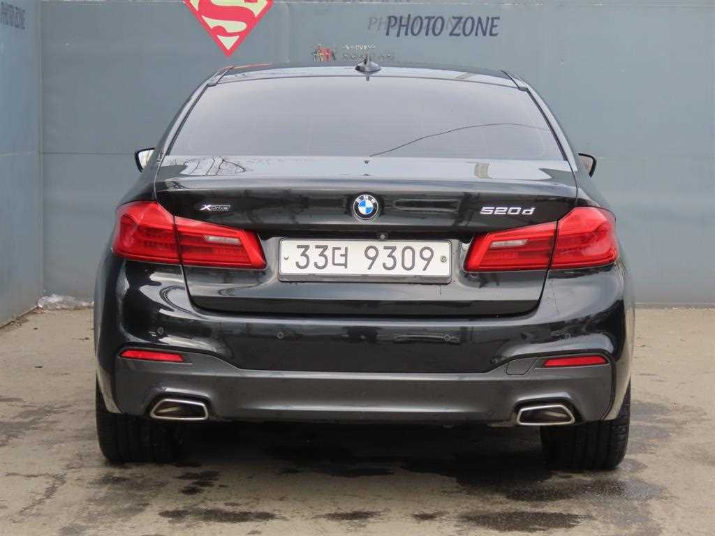 BMW 5 Series - Vista 4