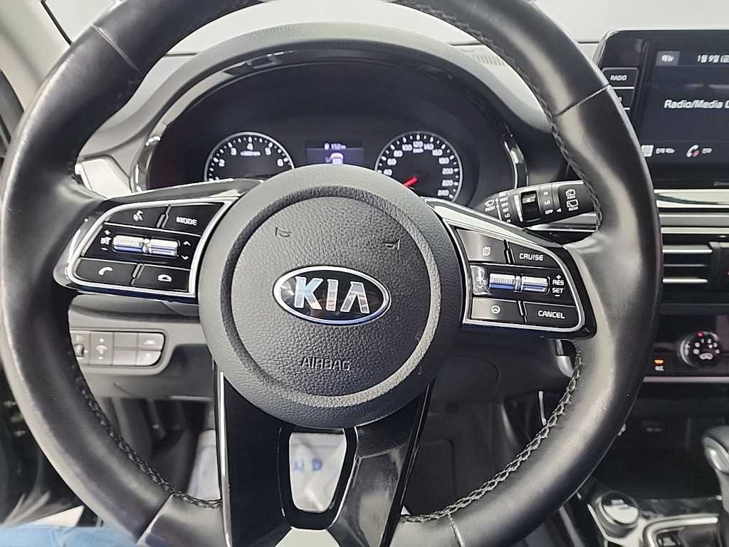 KIA Seltos - Vista 9