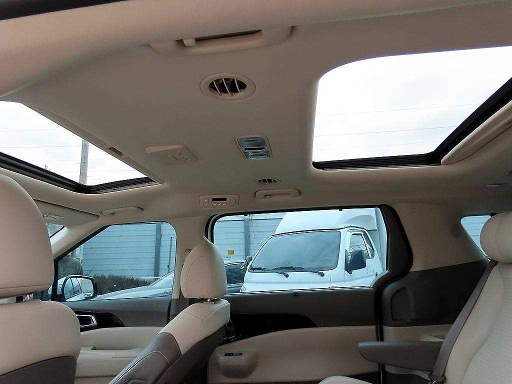 KIA Carnival 2024 Blanco - Importación desde Corea - HF Imports Iquique - Foto 14