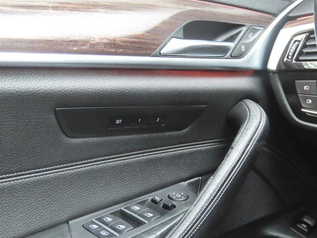 BMW 5 Series - Vista 8