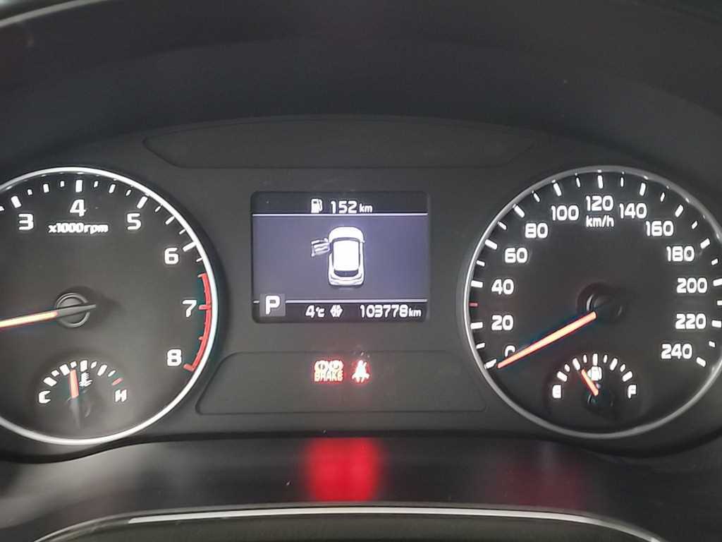 KIA Seltos - Vista 6