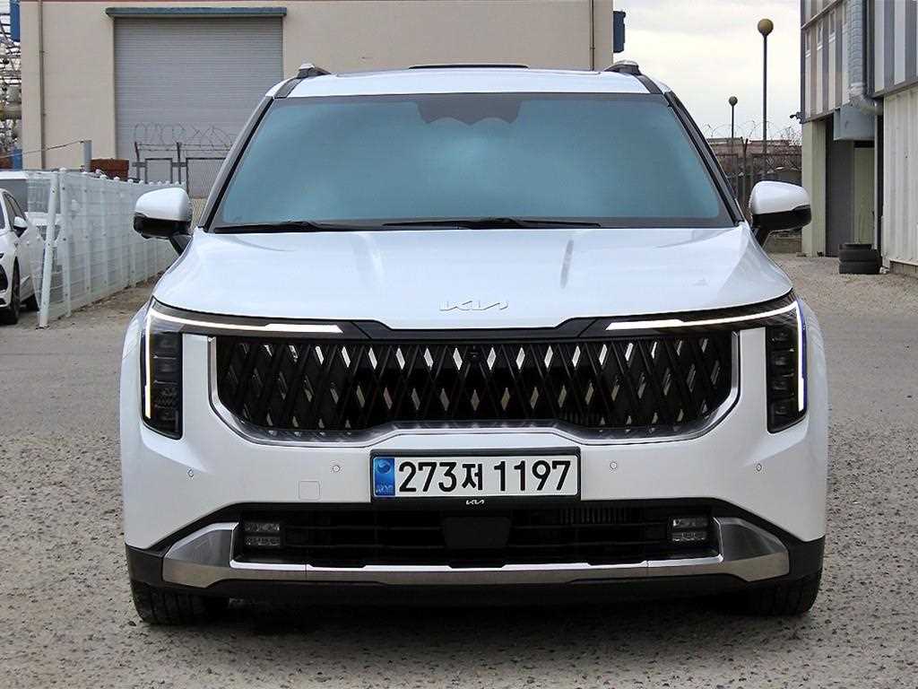 KIA Carnival 2024 Blanco - Importación desde Corea - HF Imports Iquique - Foto 1