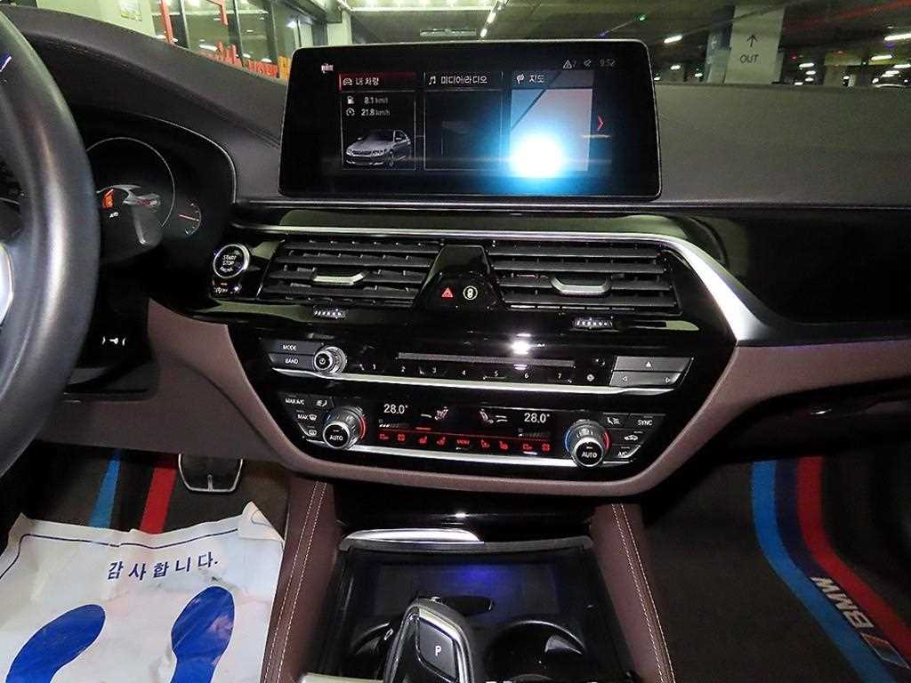 BMW 5 Series - Vista 11