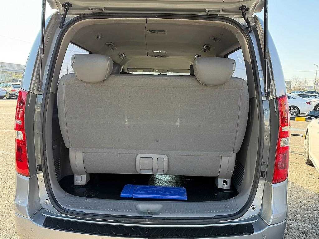 HYUNDAI Starex 2011 - Importación desde Corea - HF Imports Iquique - Foto 17