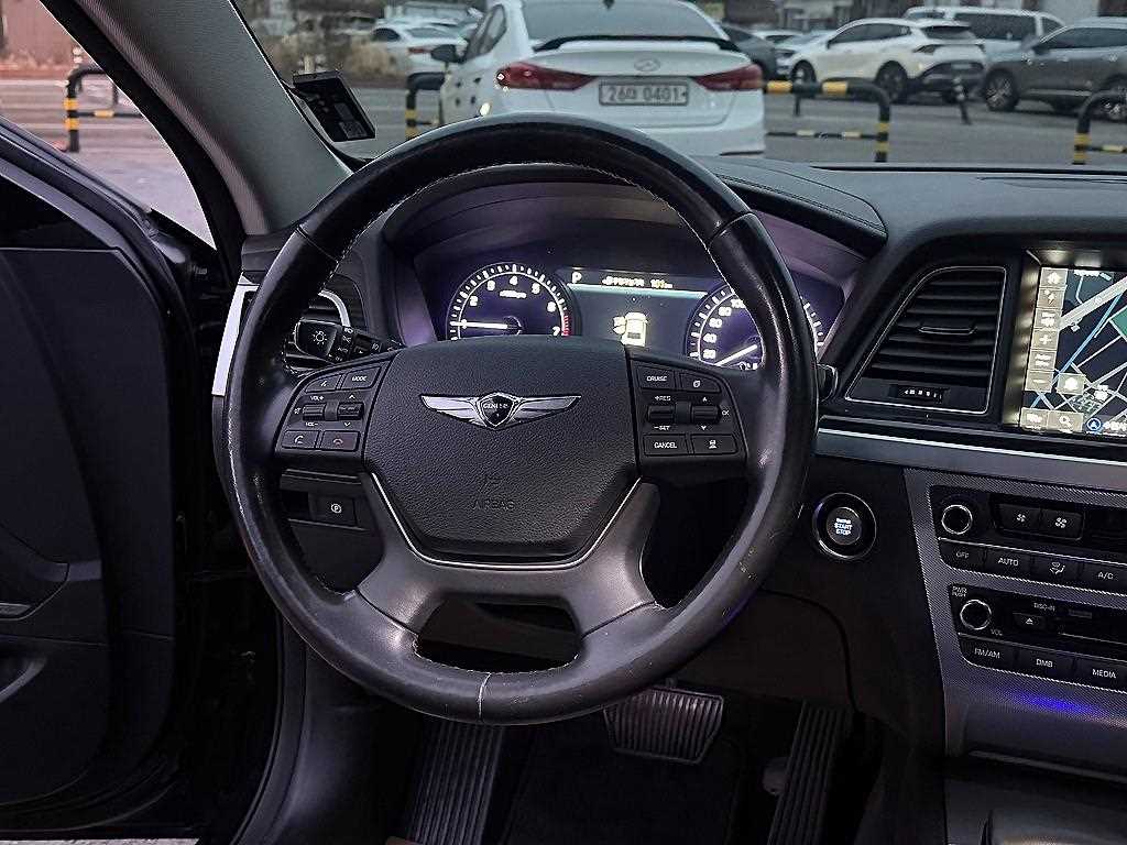 Genesis G80 - Vista 8