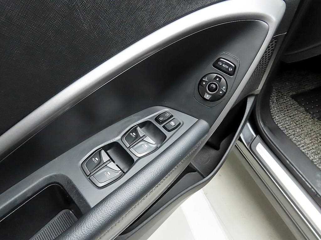 HYUNDAI Maxcruz - Vista 12