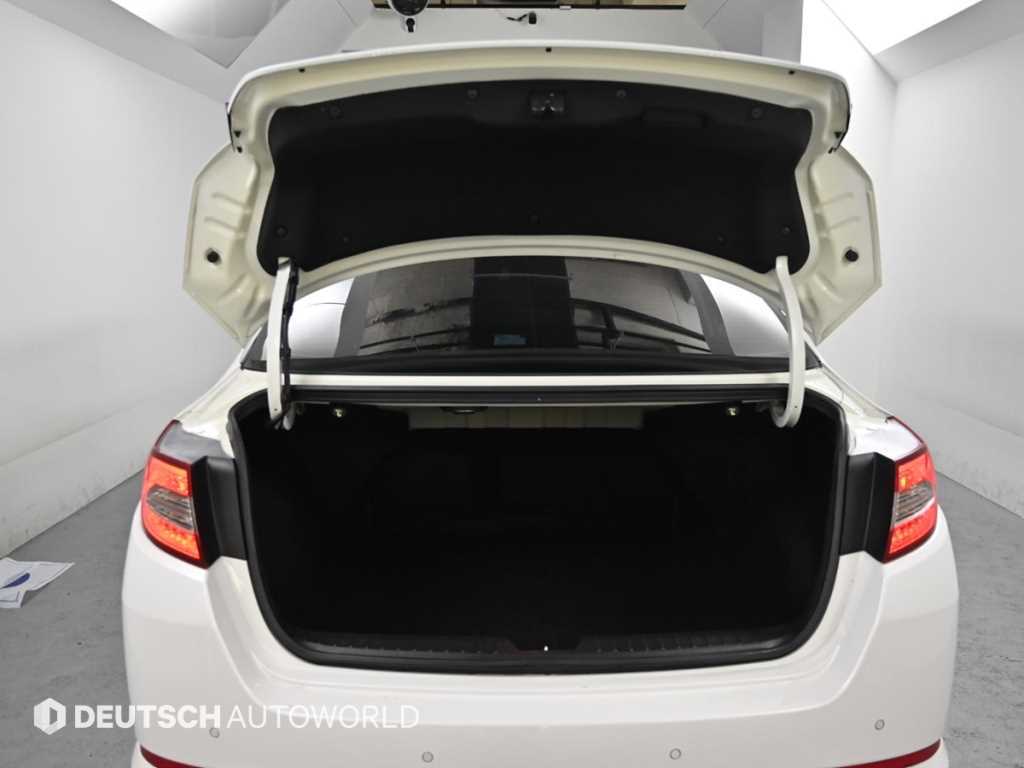 KIA K5 2011 Blanco - Importación desde Corea - HF Imports Iquique - Foto 20