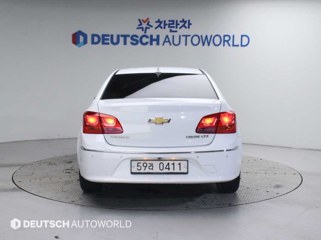 Chevrolet Cruise - Vista 4