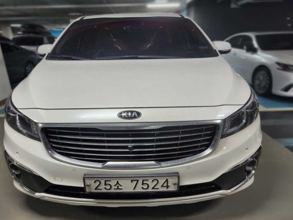 KIA Carnival 2017 - Importación desde Corea - HF Imports Iquique - Foto 1