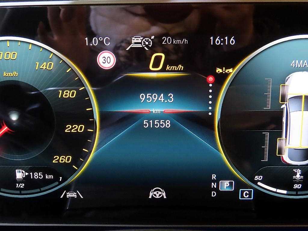 Mercedes Benz GLE Class - Vista 9