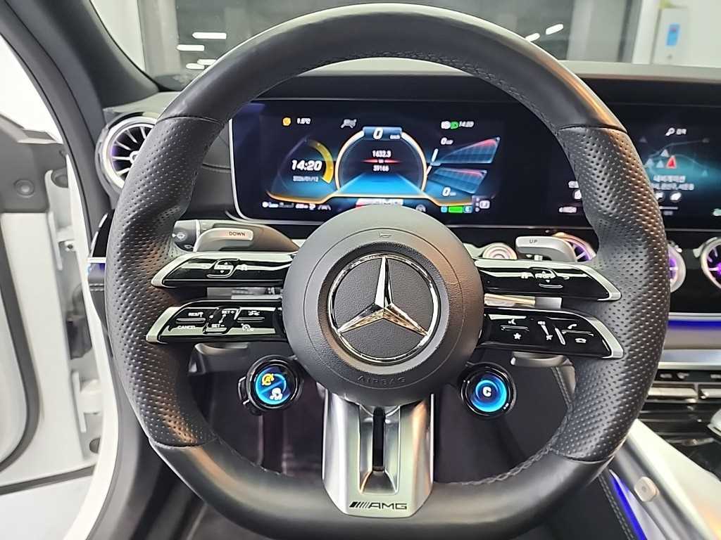 Mercedes Benz AMG GT - Vista 9