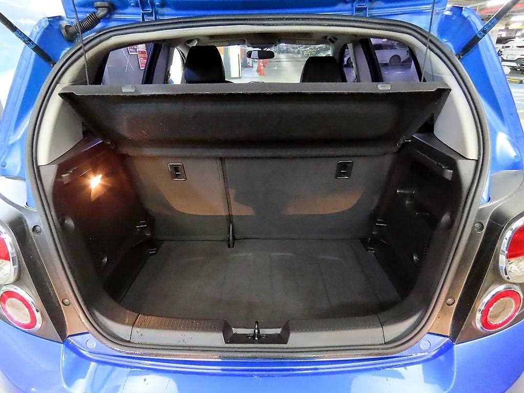 Chevrolet Abeo 2012 Azul - Importación desde Corea - HF Imports Iquique - Foto 16