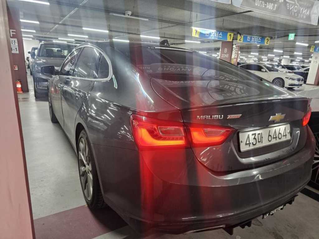 Chevrolet Malibu - Vista 4