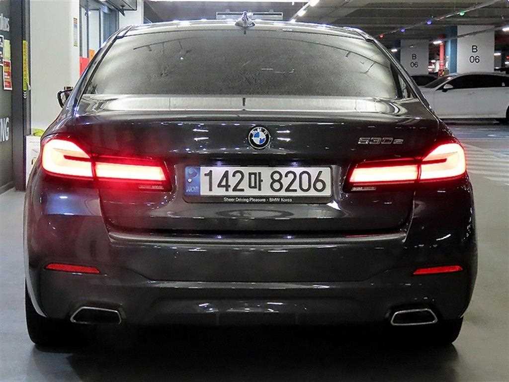 BMW 5 Series - Vista 5