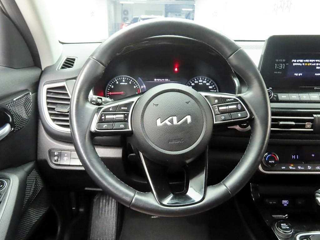 KIA Seltos - Vista 7