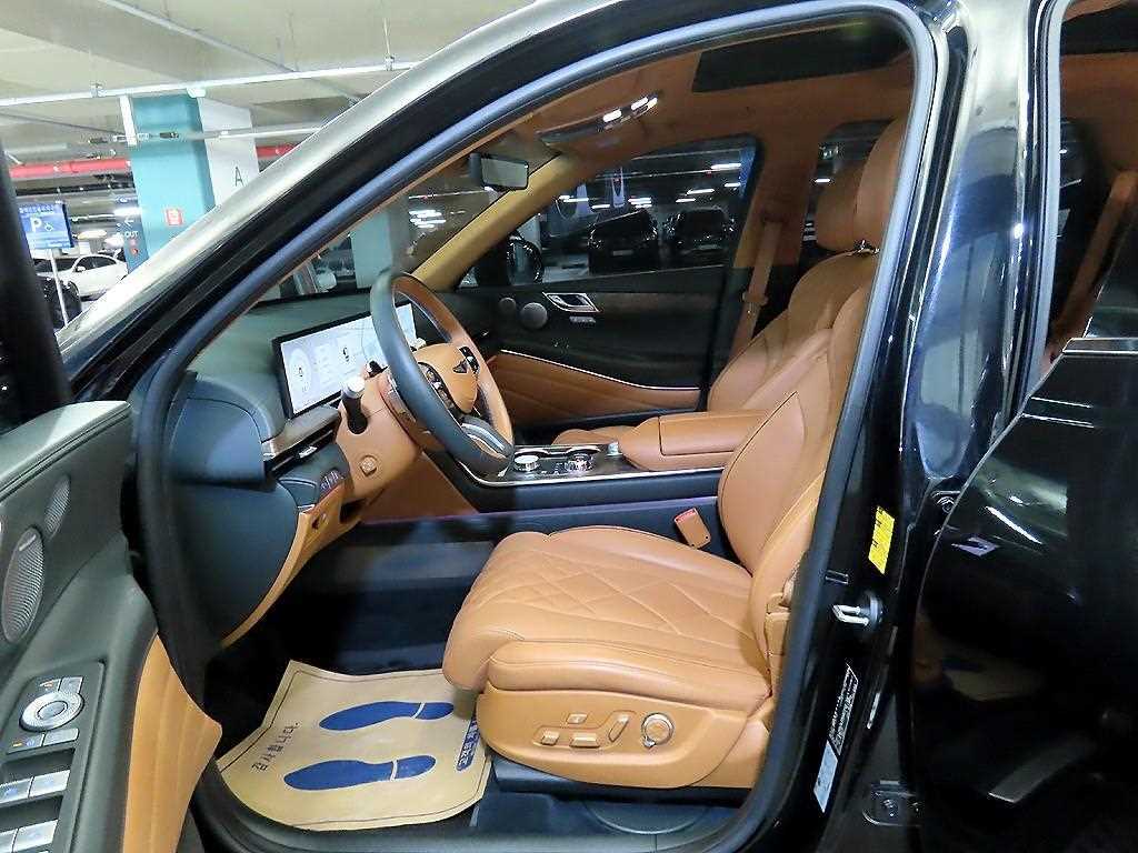 Genesis GV80 - Vista 6