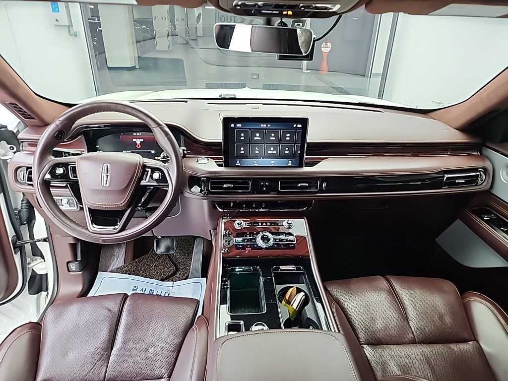 Lincoln Aviator - Vista 7